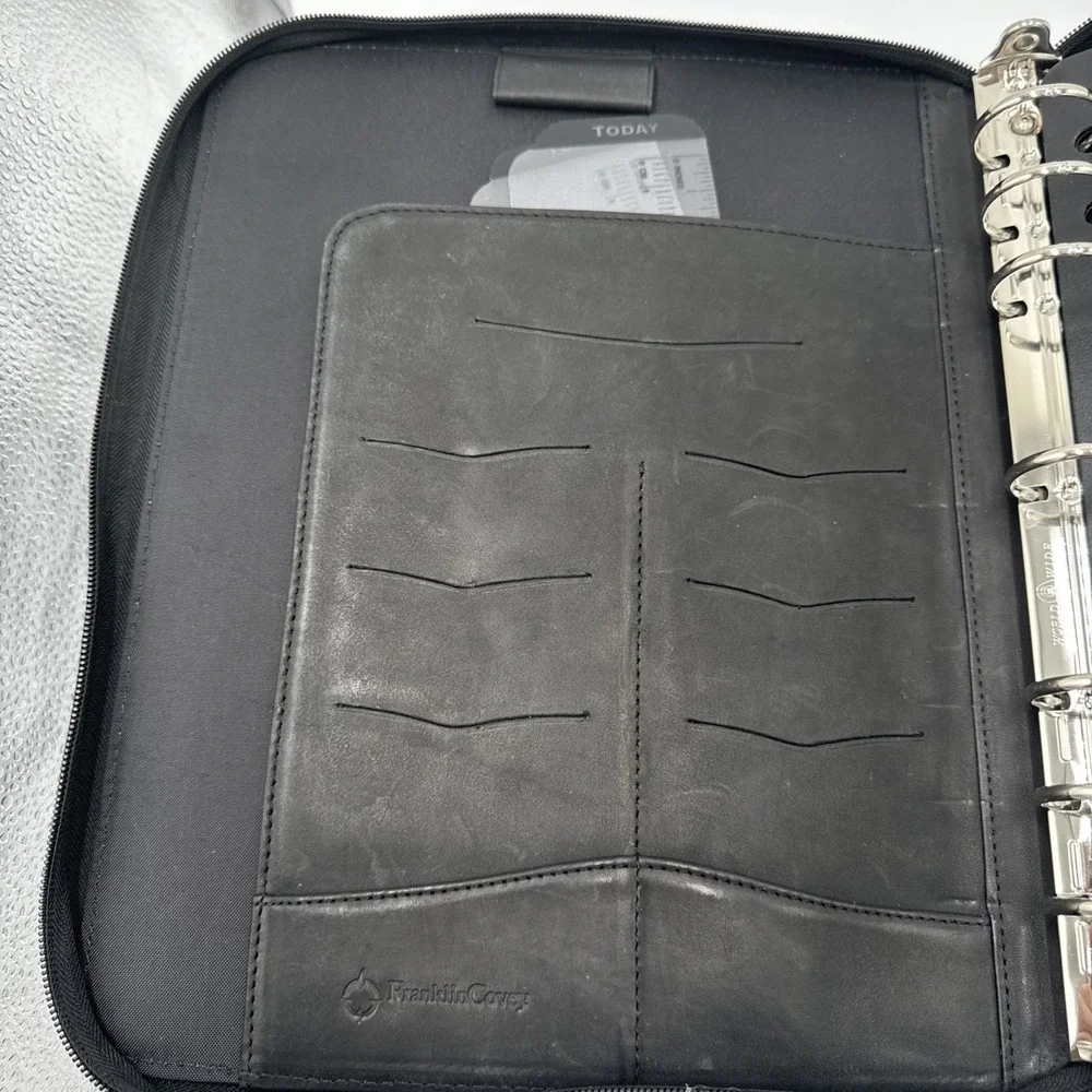 Franklin Covey Zip Binder Only Black Full‎ Grain Leather 7 Rings 1.5